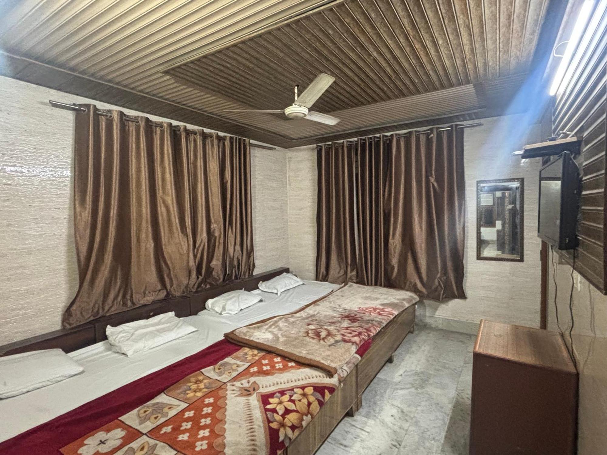 Sgh Guest House Матура Екстериор снимка