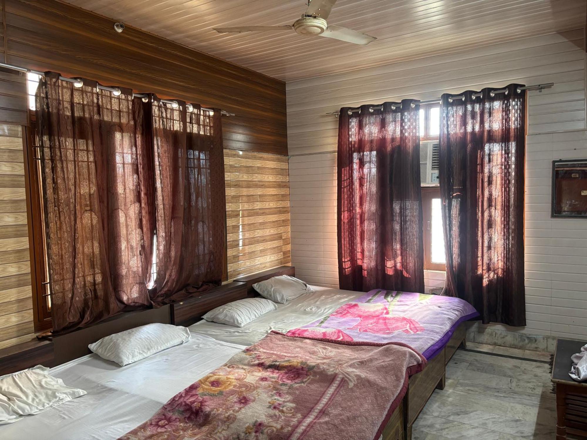 Sgh Guest House Матура Екстериор снимка
