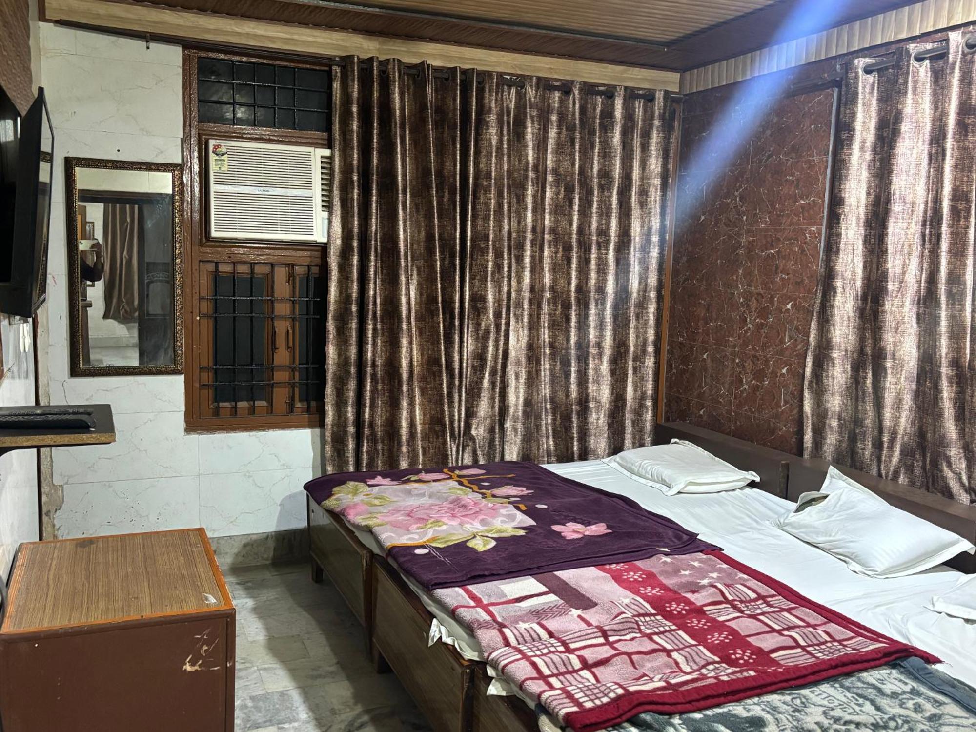 Sgh Guest House Матура Екстериор снимка