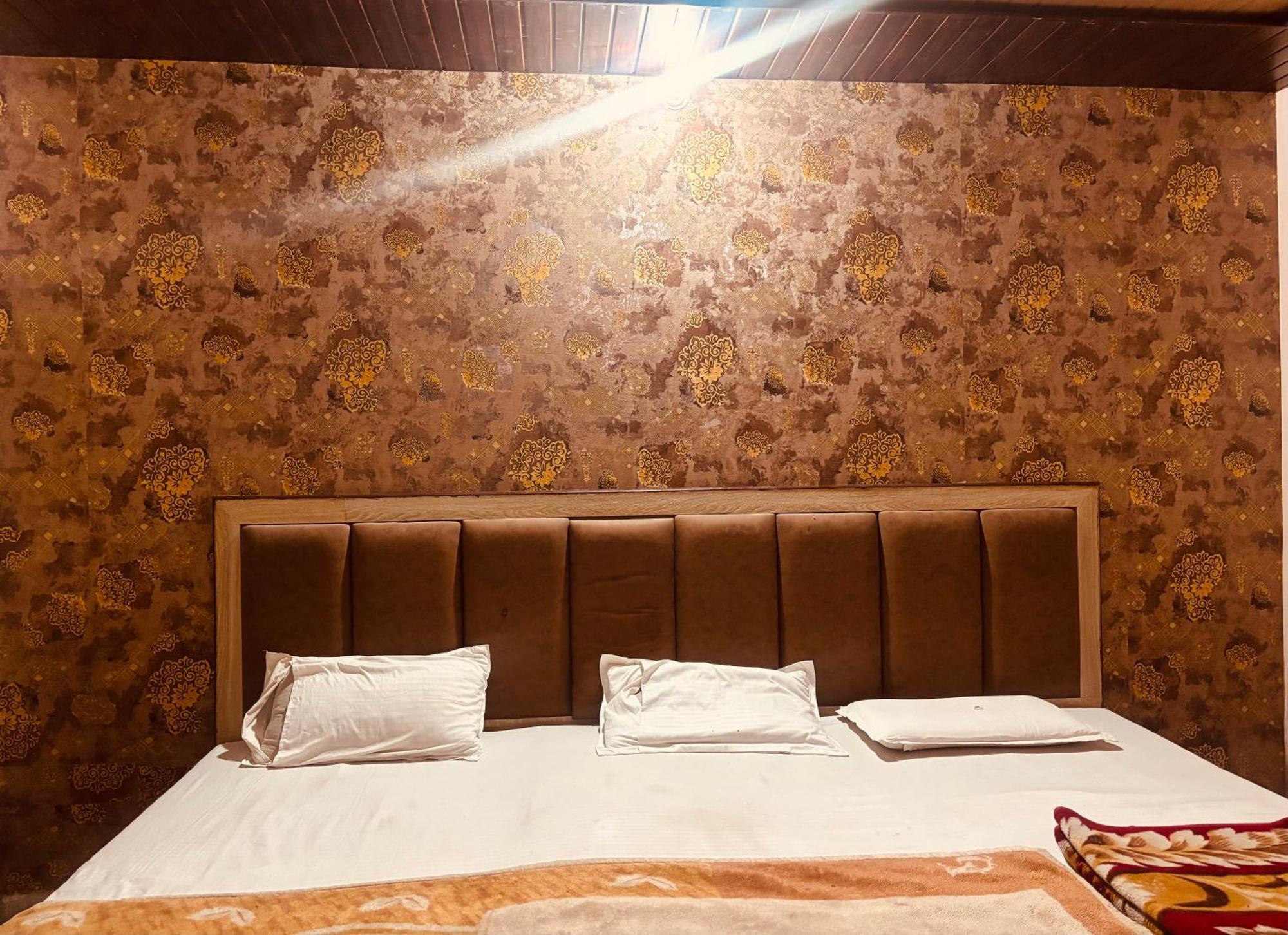 Sgh Guest House Матура Екстериор снимка