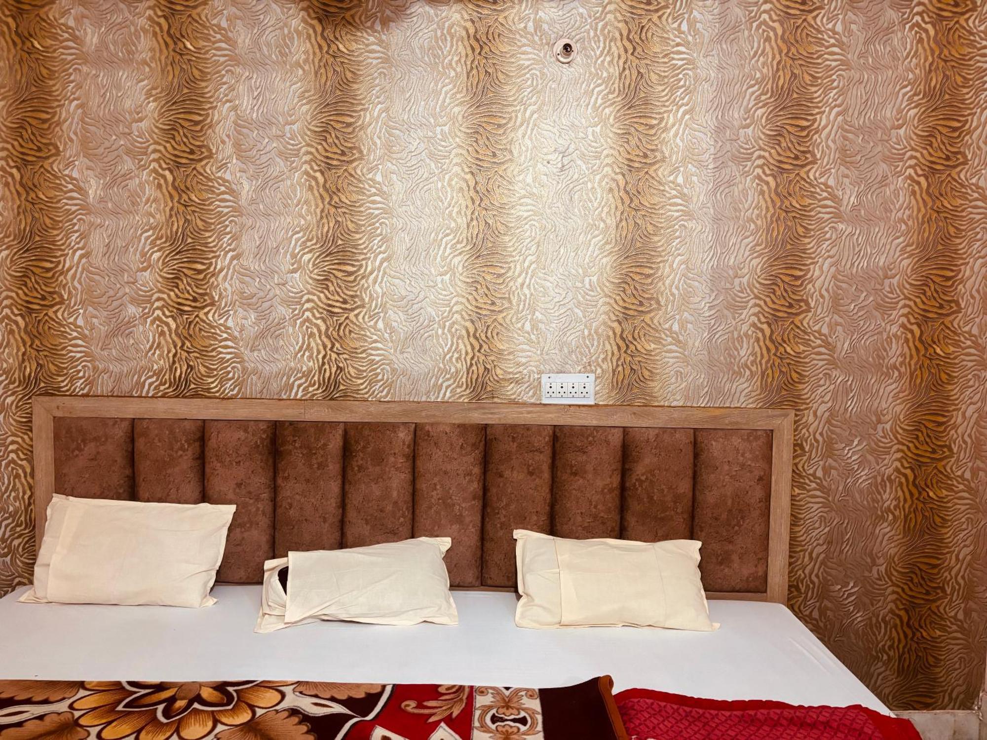 Sgh Guest House Матура Екстериор снимка