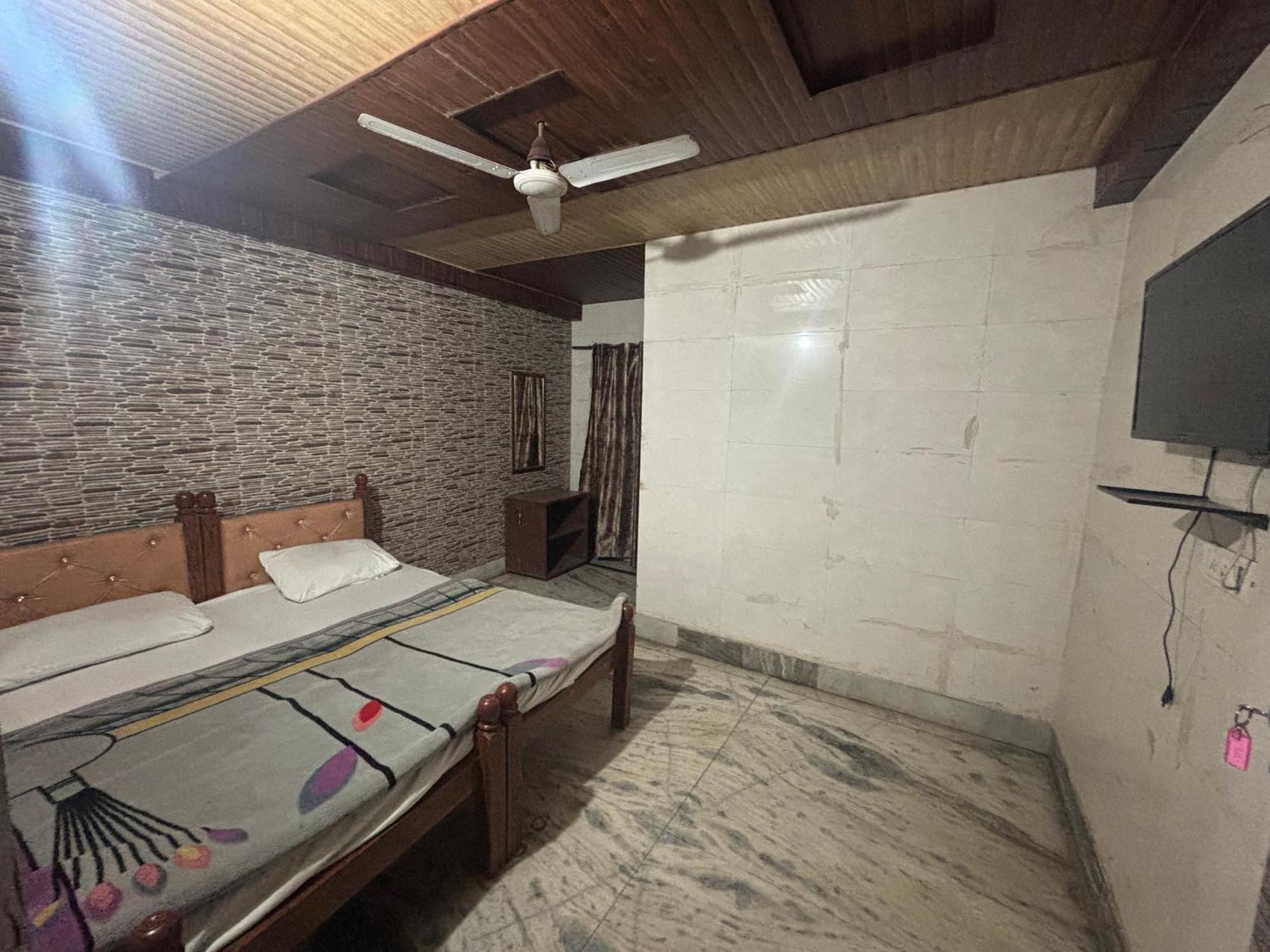 Sgh Guest House Матура Екстериор снимка